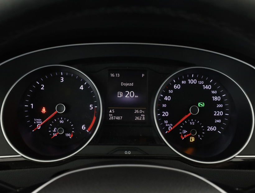 Volkswagen Passat, 2016