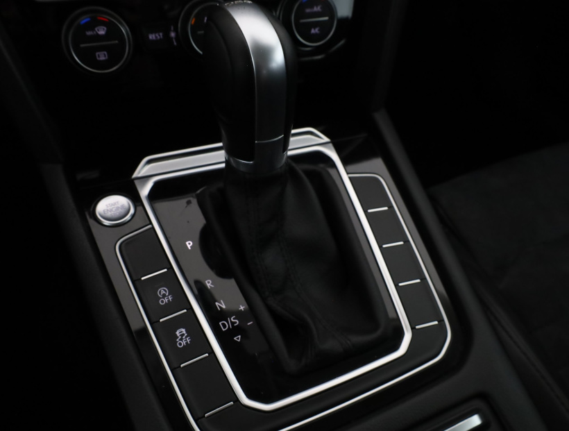 Volkswagen Passat, 2016