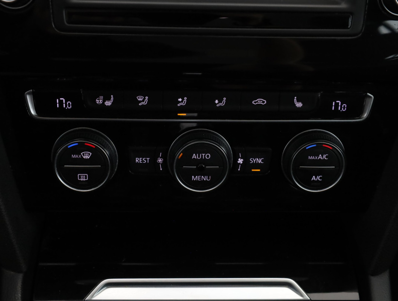 Volkswagen Passat, 2016