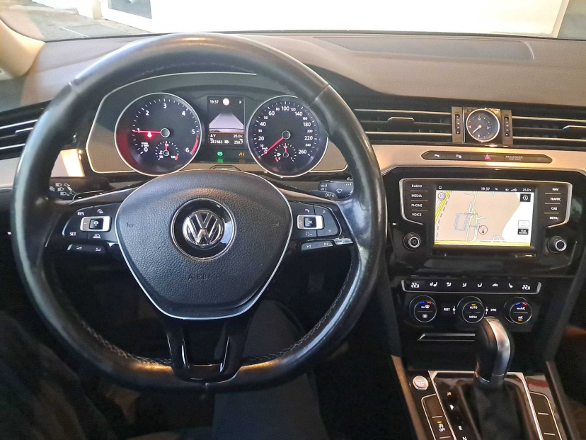 Volkswagen Passat, 2016