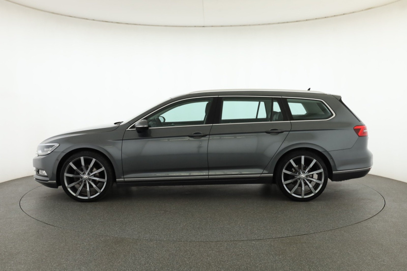 Volkswagen Passat, 2016