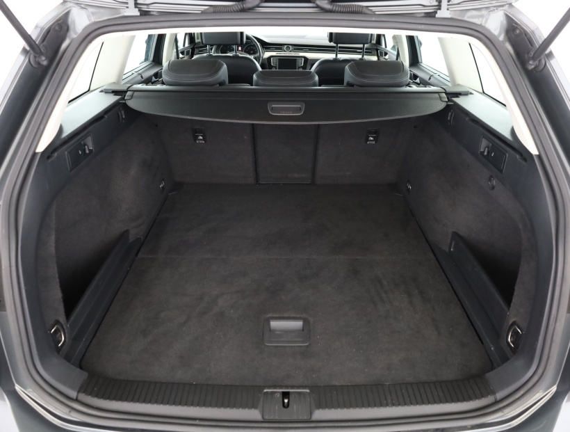 Volkswagen Passat, 2016