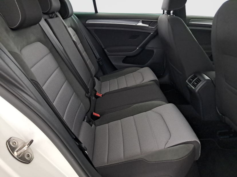 Volkswagen Golf, 2015