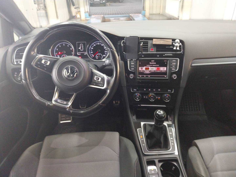 Volkswagen Golf, 2015