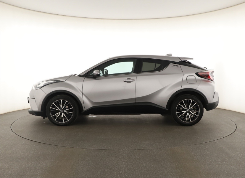 Toyota C-HR, 2019
