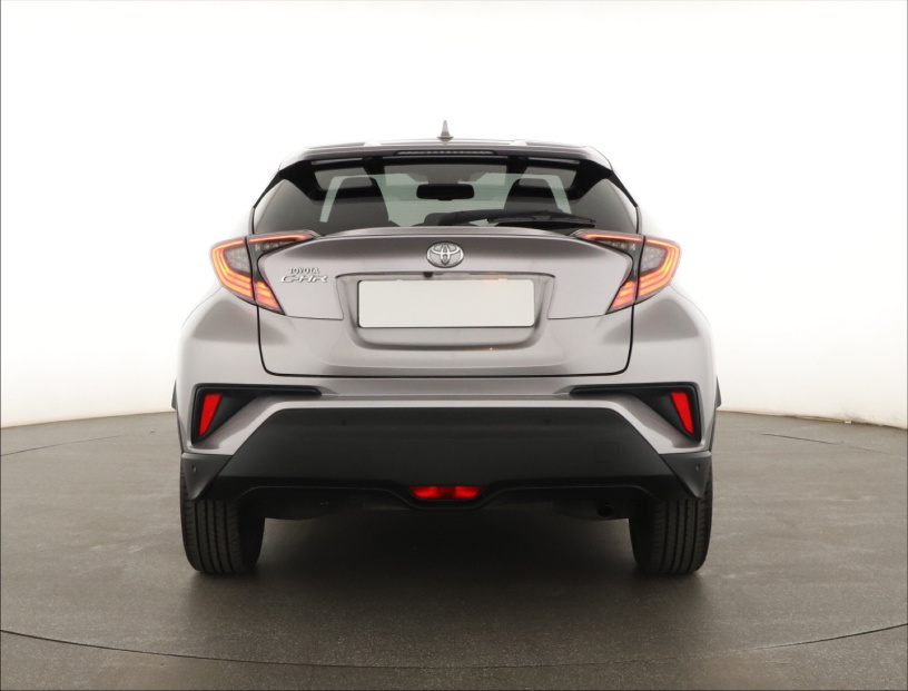 Toyota C-HR, 2019