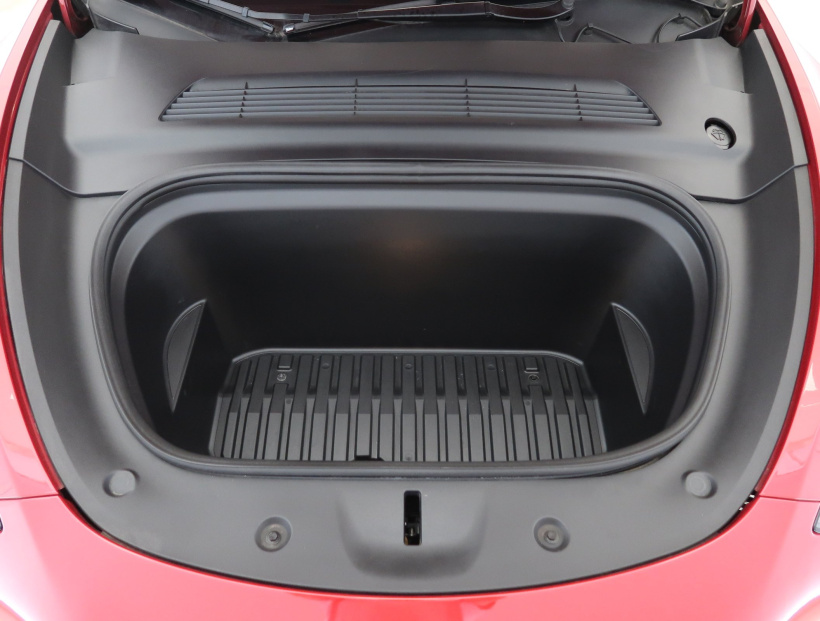 Tesla Model Y, 2022