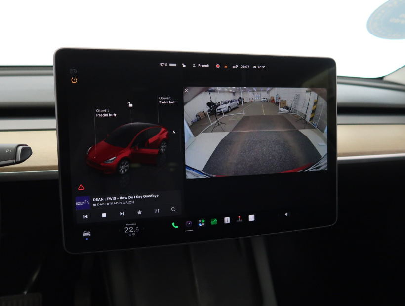 Tesla Model Y, 2022