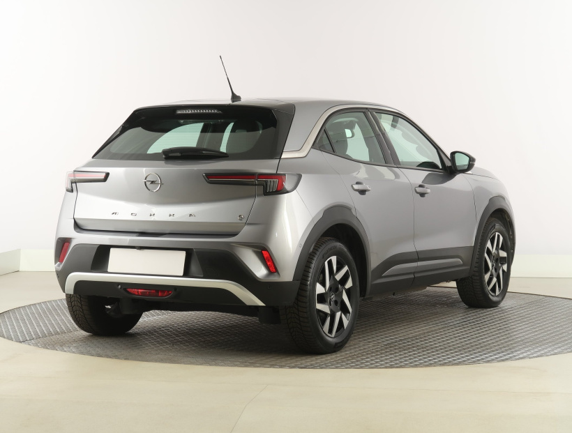 Opel Mokka-e, 2022