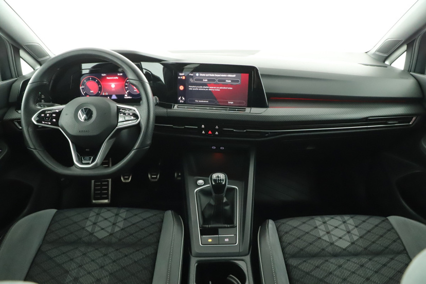 Volkswagen Golf, 2022