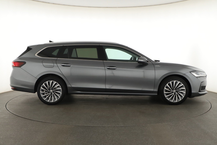Škoda Superb, 2024