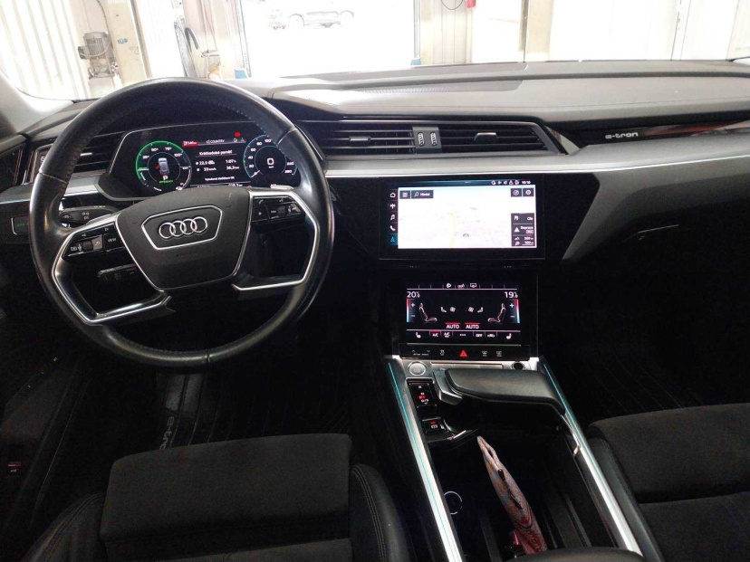 Audi e-tron, 2019