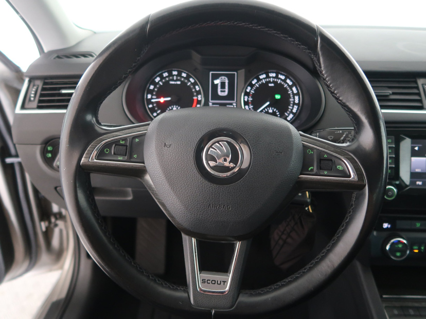 Škoda Octavia Scout, 2015