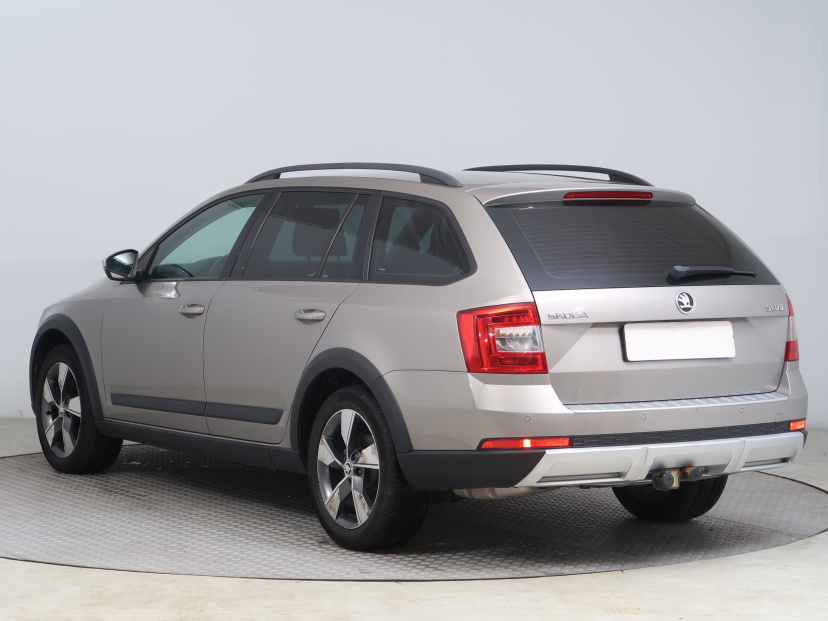 Škoda Octavia Scout, 2015
