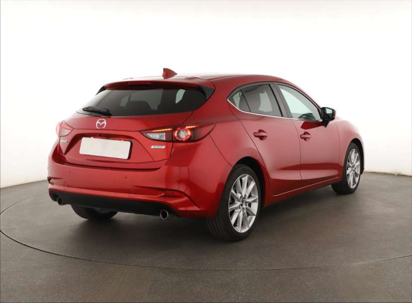 Mazda 3, 2017