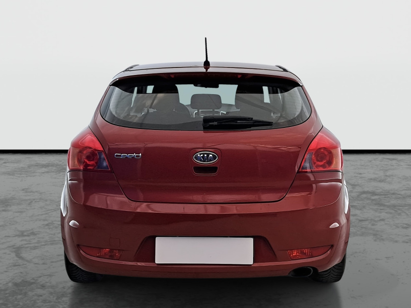 Kia Ceed, 2011