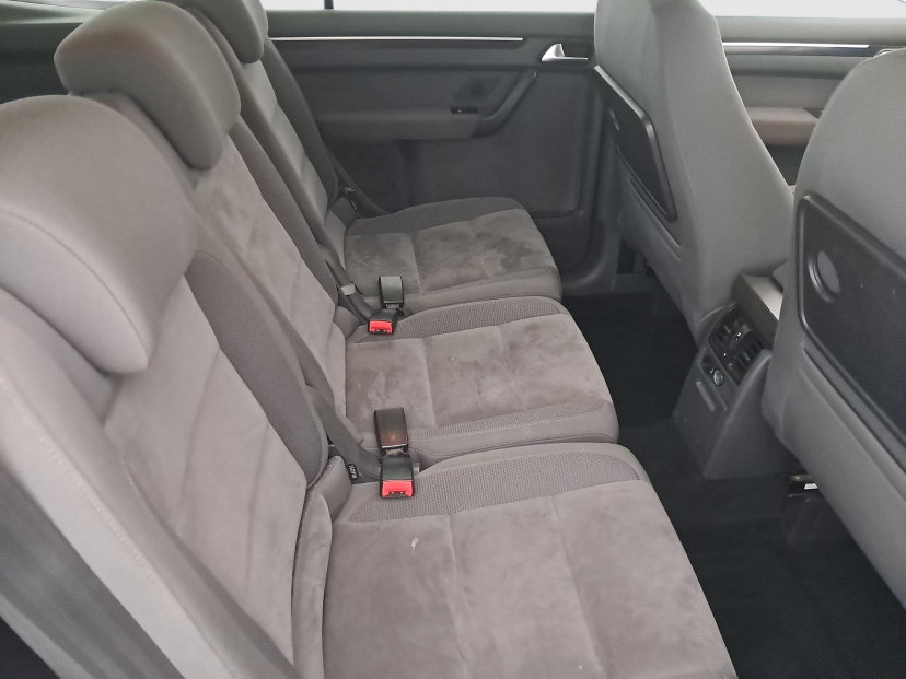 Volkswagen Touran, 2011