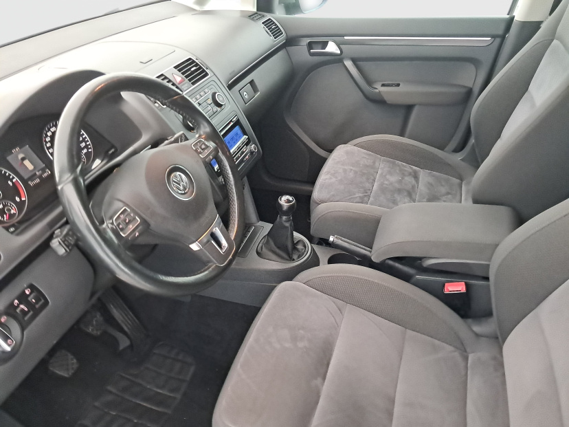 Volkswagen Touran, 2011