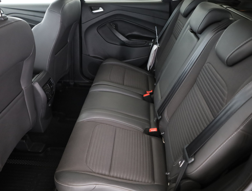 Ford Kuga, 2017