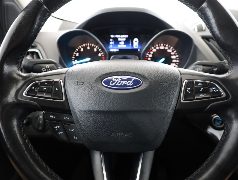 Ford Kuga, 2017