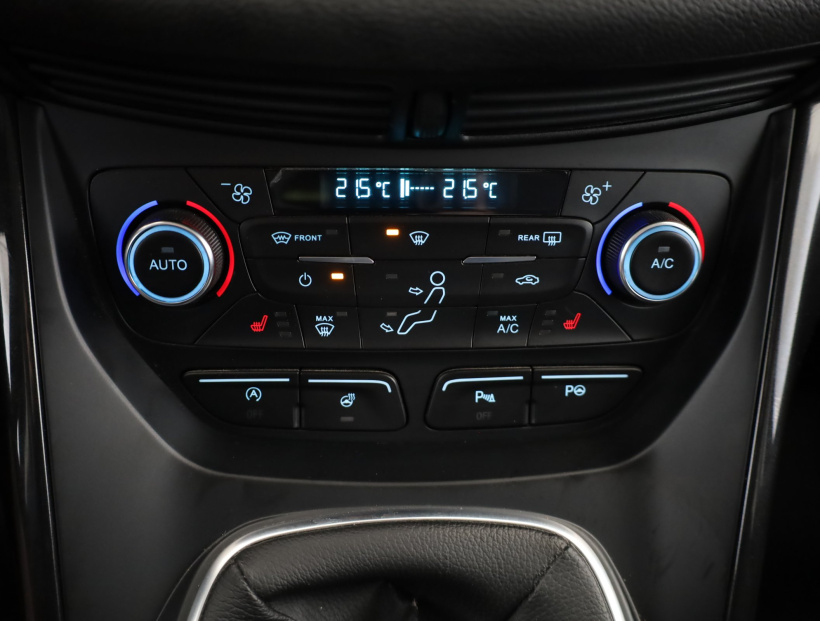 Ford Kuga, 2017