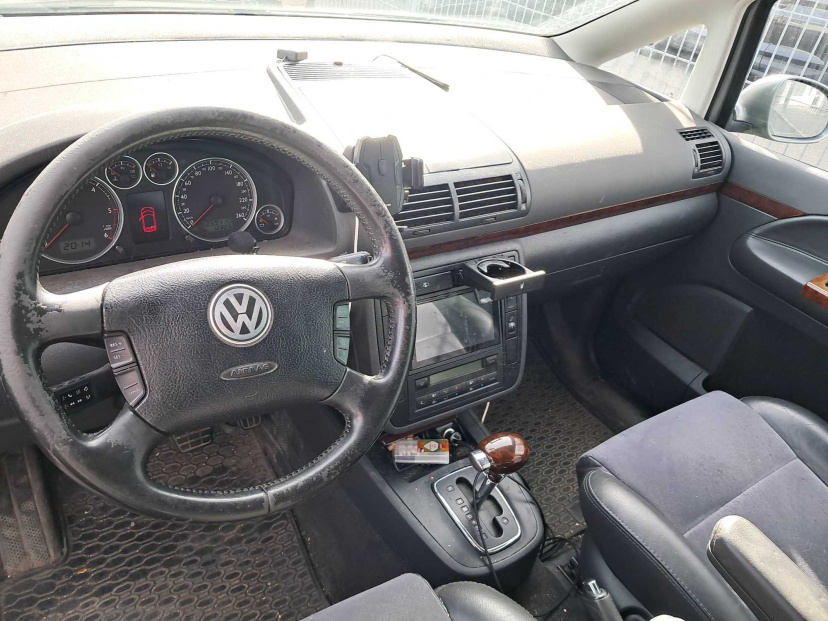 Volkswagen Sharan, 2004