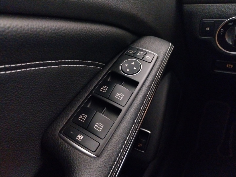 Mercedes-Benz GLA, 2015