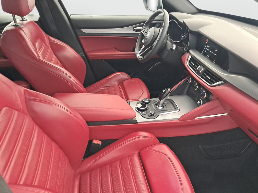 Alfa Romeo Stelvio, 2019