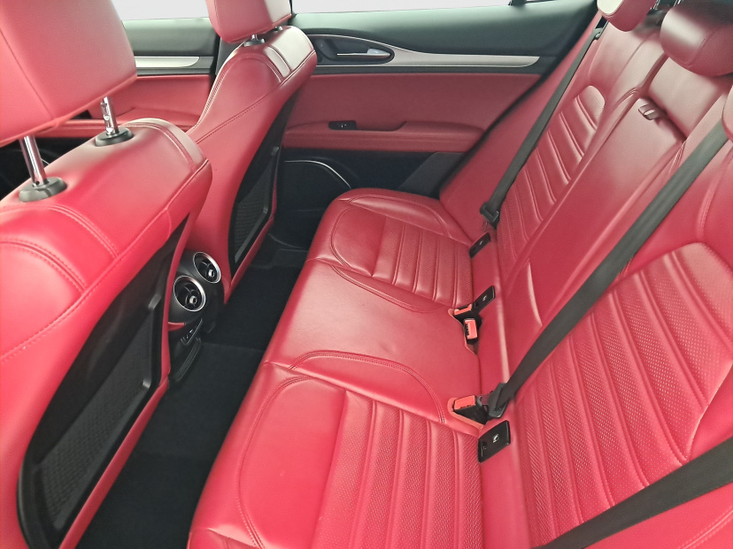 Alfa Romeo Stelvio, 2019