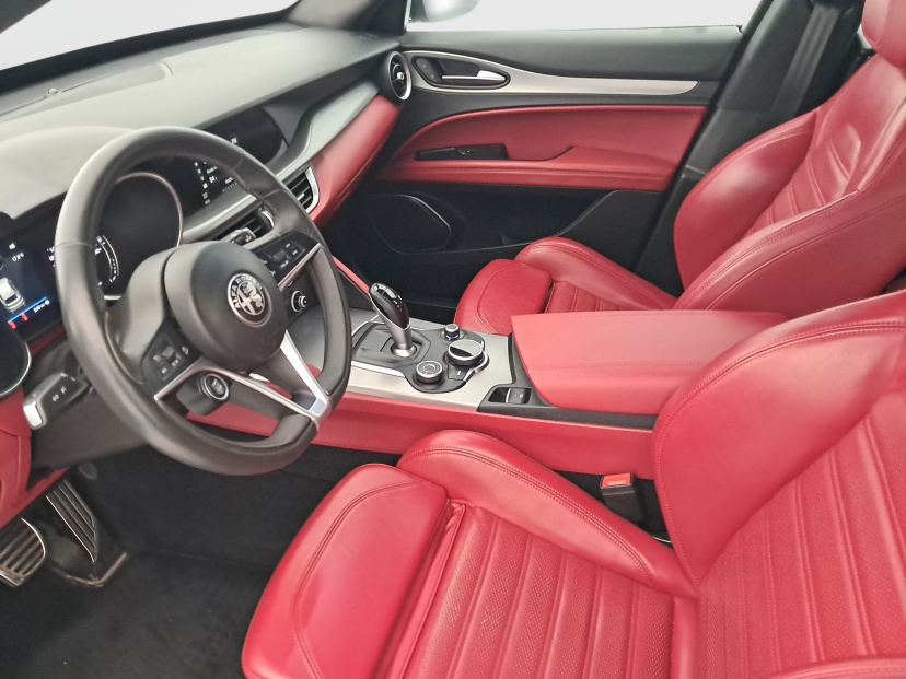 Alfa Romeo Stelvio, 2019