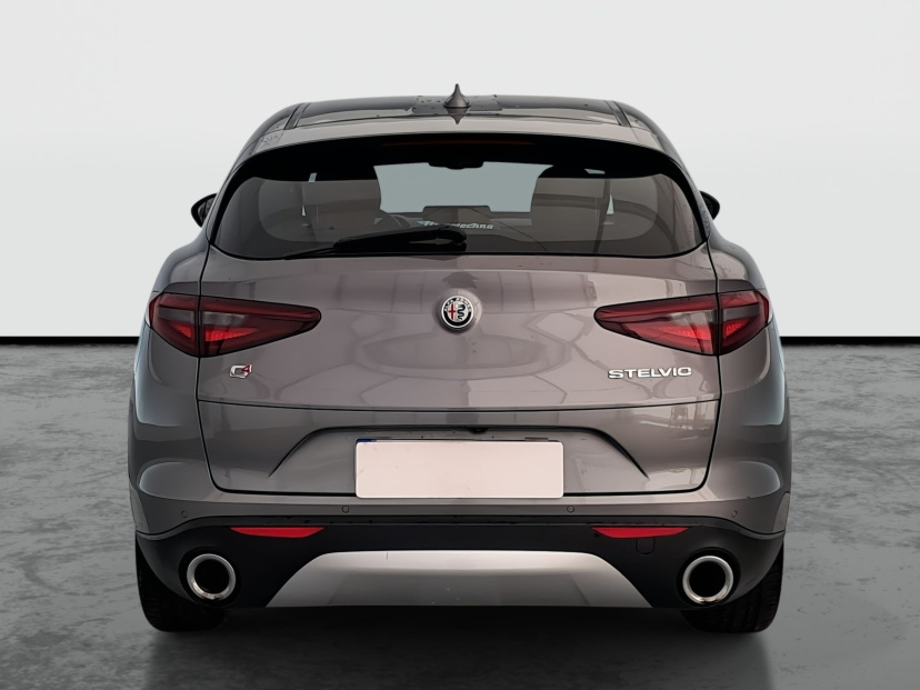 Alfa Romeo Stelvio, 2019