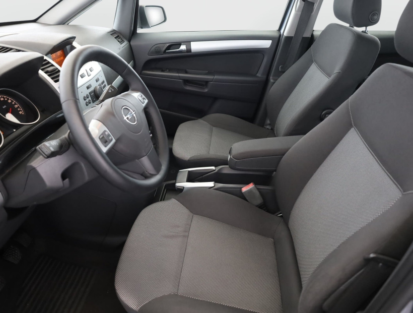 Opel Zafira, 2009