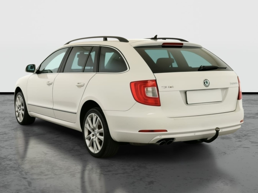 Škoda Superb, 2013