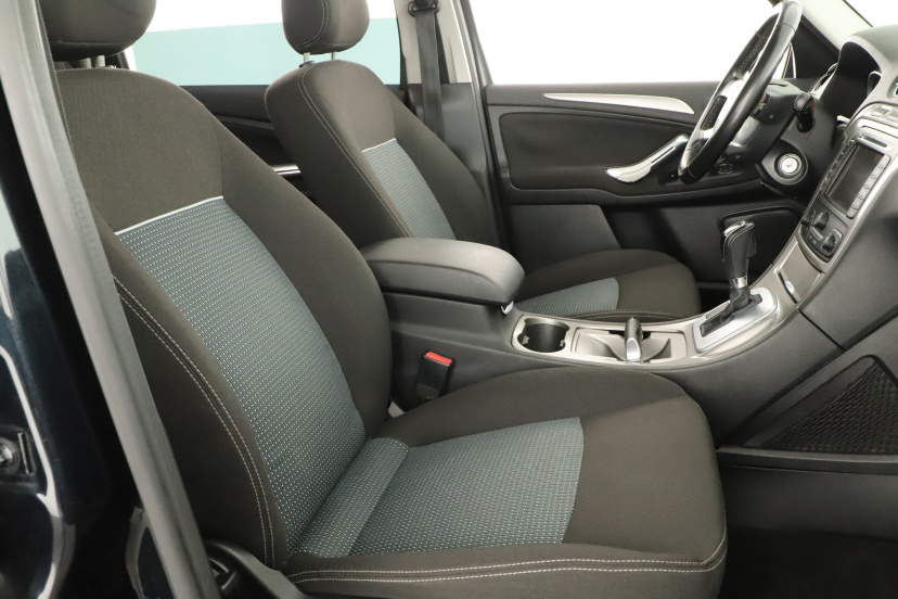 Ford Galaxy, 2011