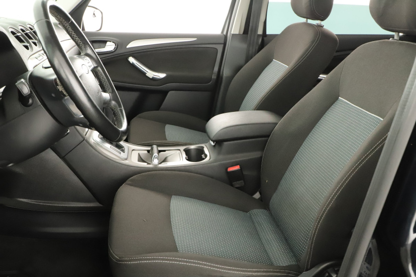 Ford Galaxy, 2011