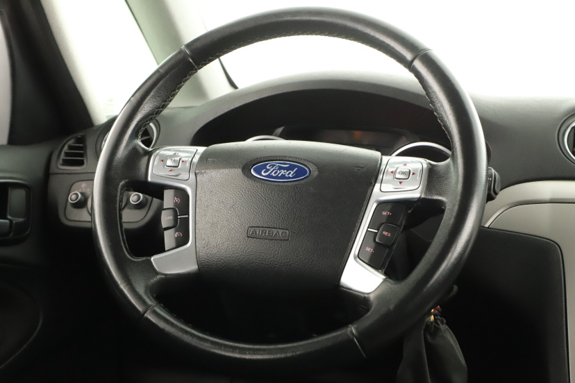 Ford Galaxy, 2011