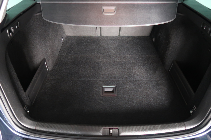 Volkswagen Passat, 2013