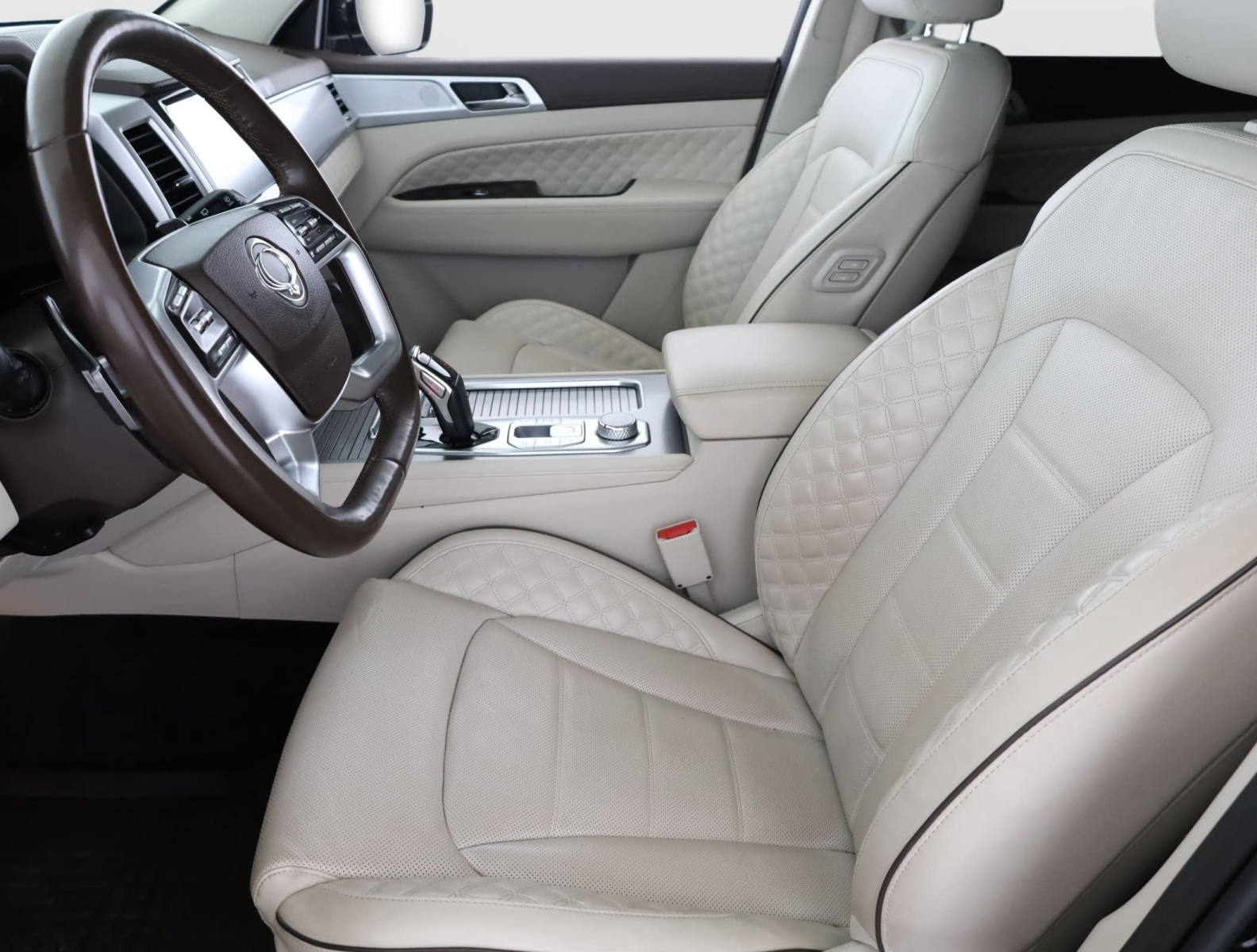 SsangYong Rexton - 2022