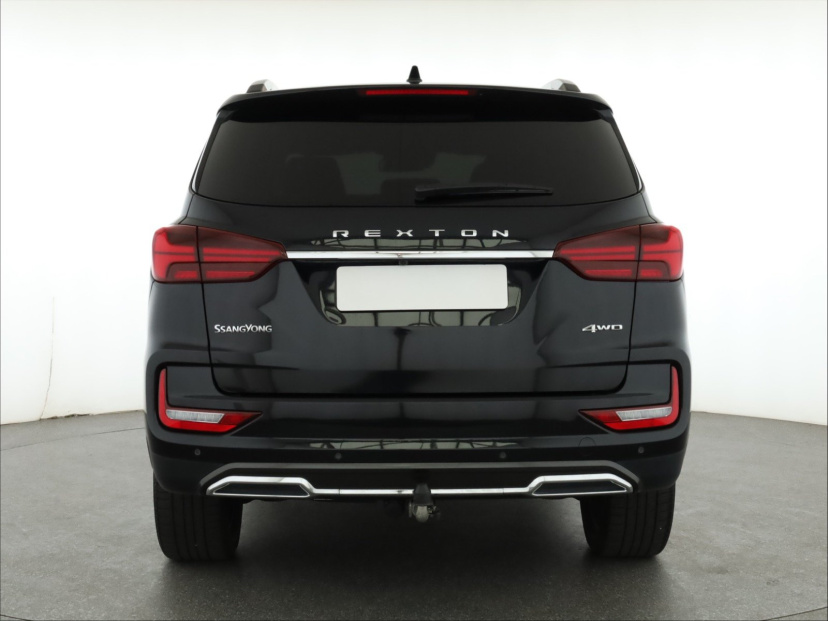 SsangYong Rexton, 2022