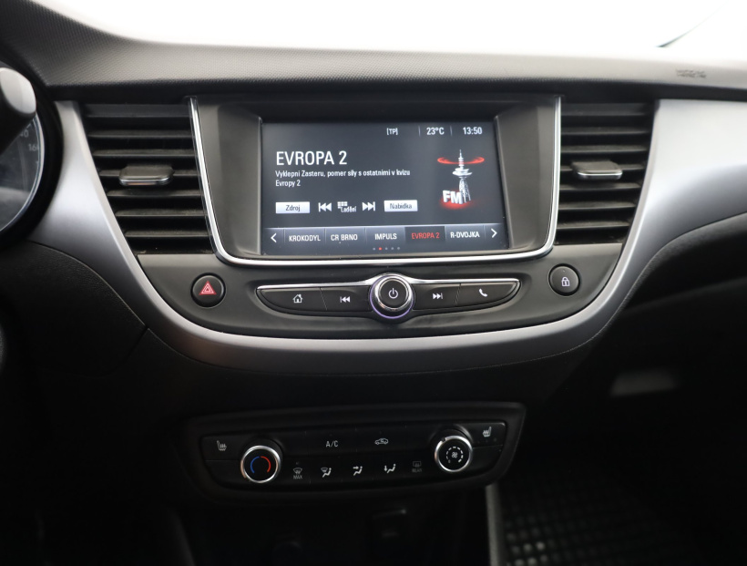 Opel Crossland, 2020