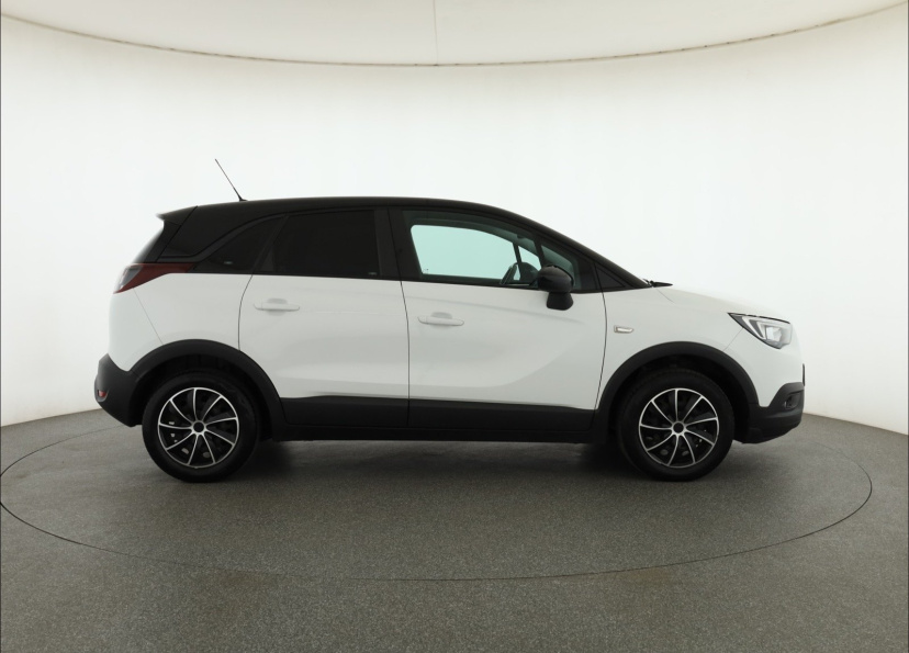 Opel Crossland, 2020