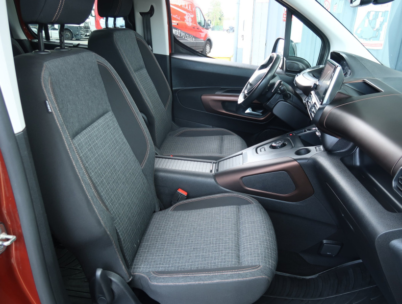 Peugeot Rifter, 2020