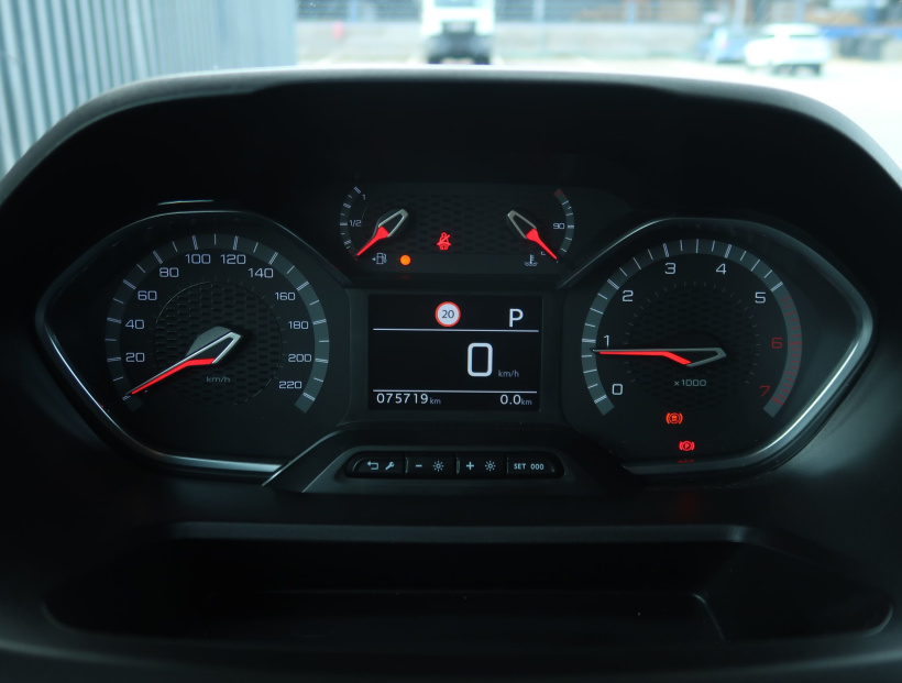 Peugeot Rifter, 2020