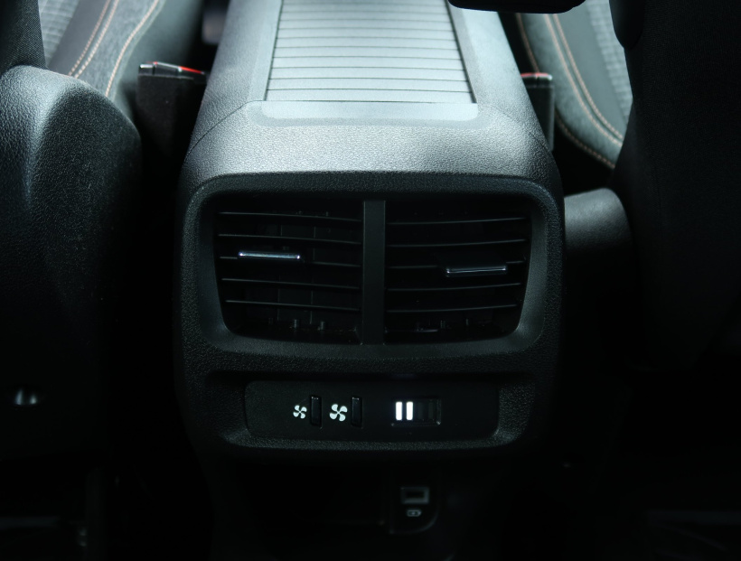 Peugeot Rifter, 2020