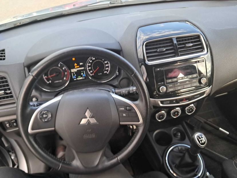 Mitsubishi ASX, 2015