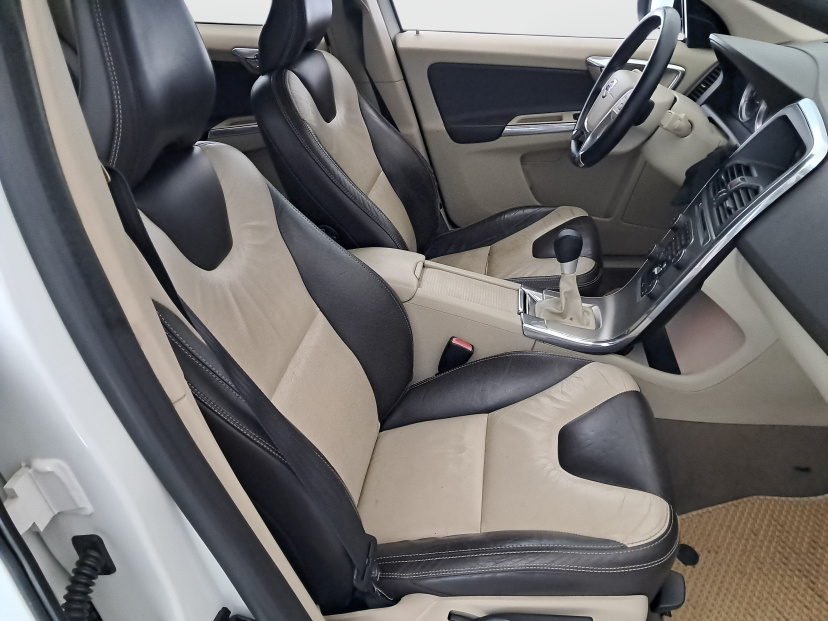 Volvo XC60, 2012