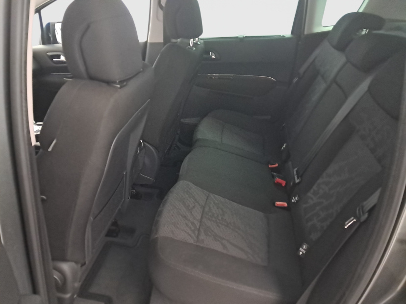 Peugeot 3008, 2011