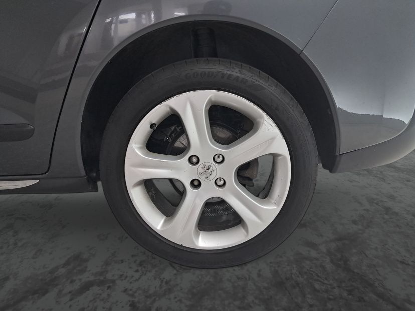 Peugeot 3008, 2011