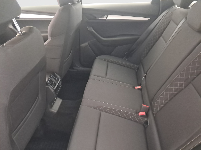 Škoda Karoq, 2018