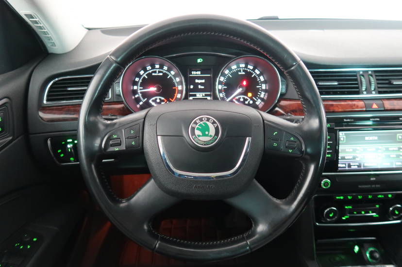 Škoda Superb, 2012